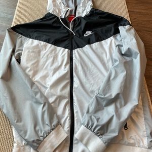 Nike windbreaker!!